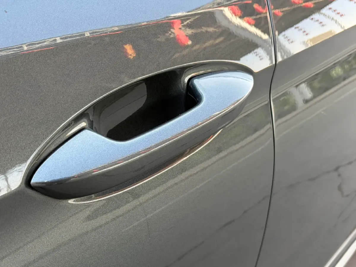 2025 Fulwin FulwinA8L 1.5T 156HP L4 1DHT PHEV 18.67KWH,autocango,china used car exporter,china ev exporter,chinese used car exporter,chinese used ev exporter