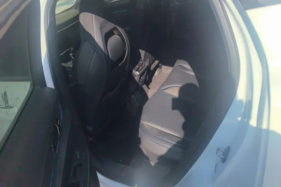 2021 Peugeot 508L 1.6T 200HP L4 8AT PHEV 12KWH,autocango,china used car exporter,china ev exporter,chinese used car exporter,chinese used ev exporter