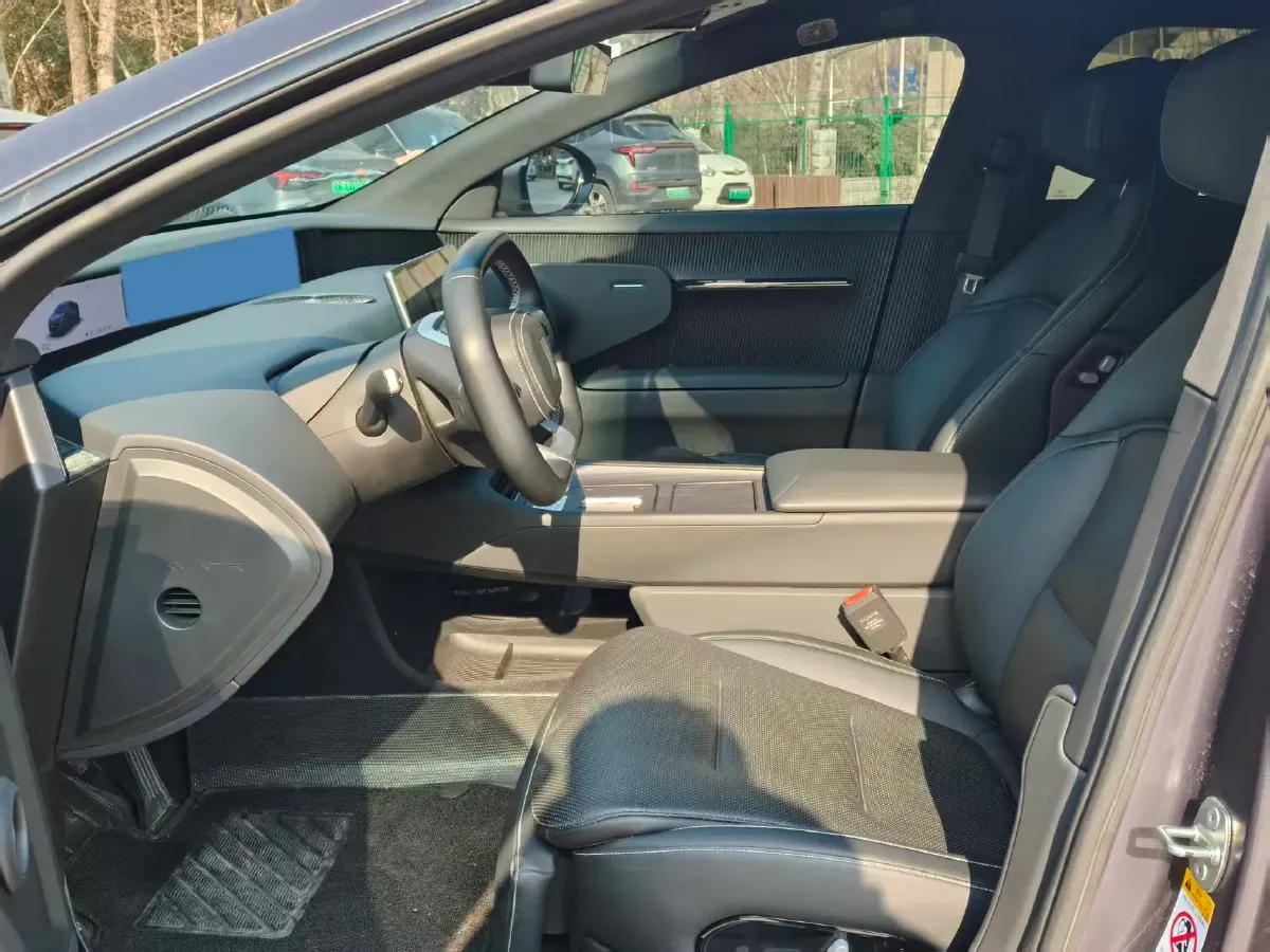 2024 Avatr 12 BEV 94.5KWH,autocango,china used car exporter,china ev exporter,chinese used car exporter,chinese used ev exporter