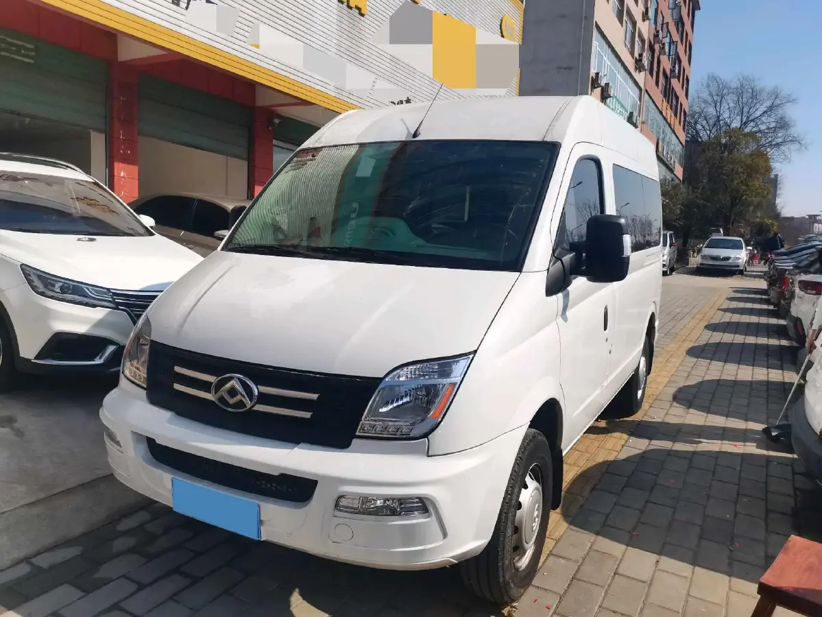 2021 MAXUS XinTu V80 2.0T 127HP L4 6MT
