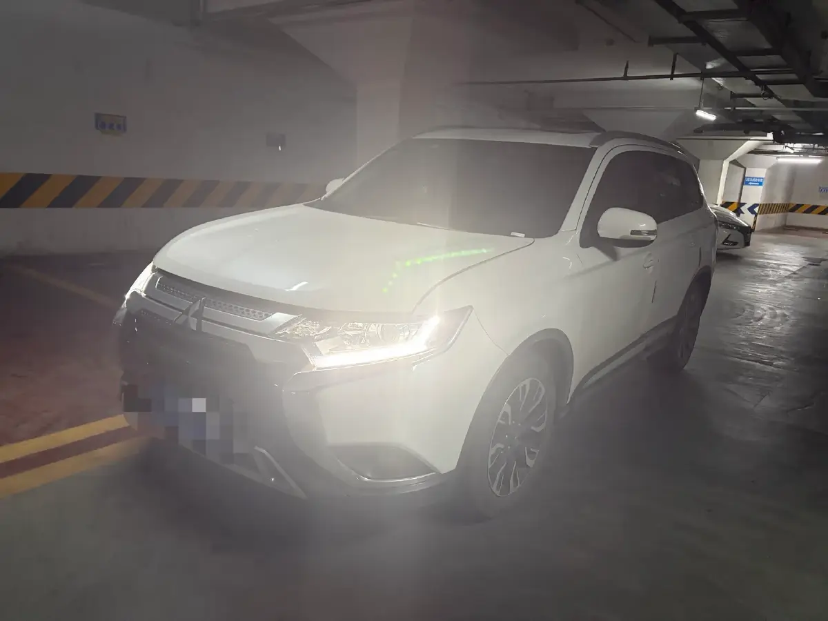 2019 Mitsubishi Outlander 2.0L 166HP L4 CVT