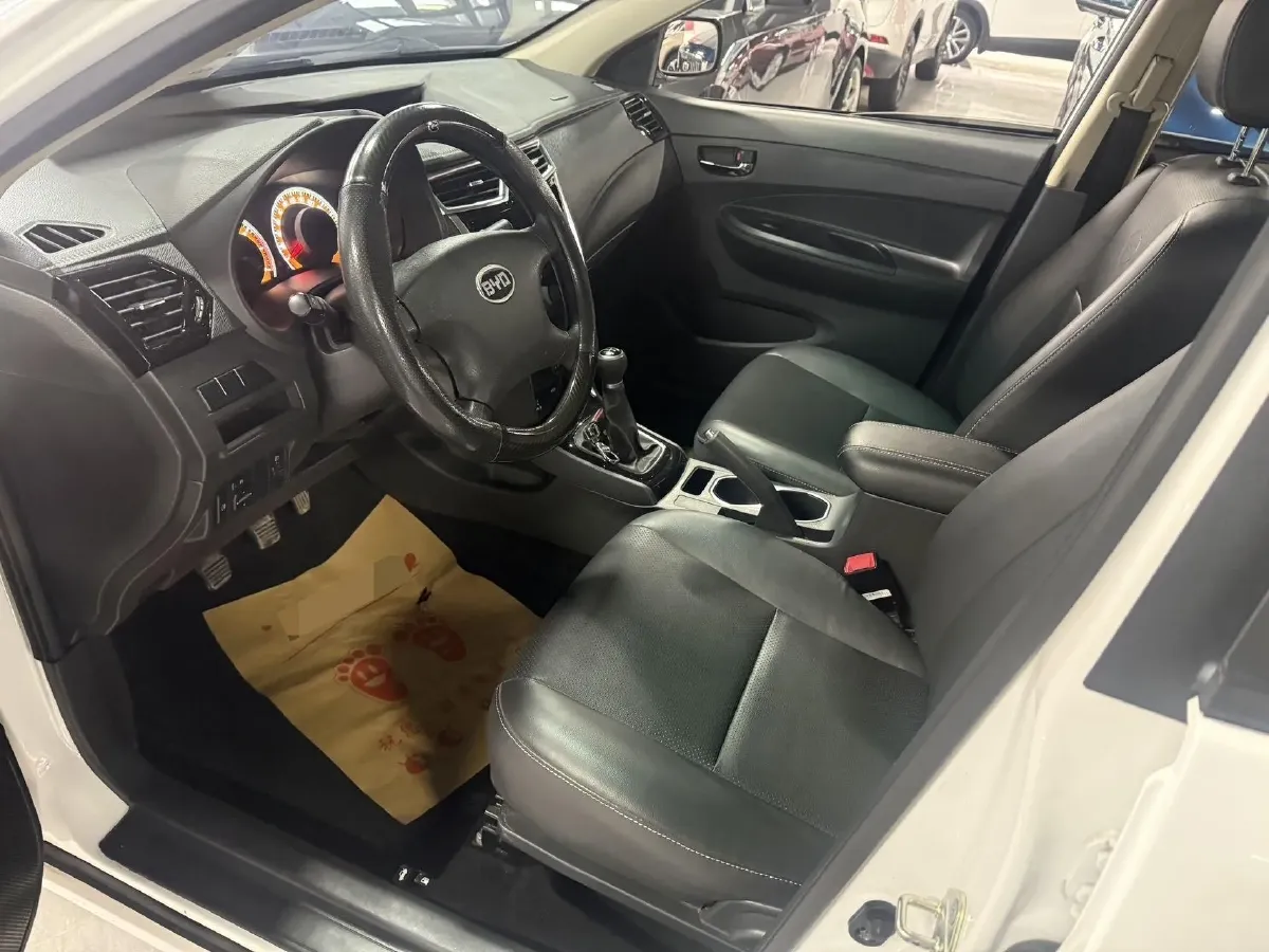 2018 BYD F3 1.5L 109HP L4 5MT,autocango,china used car exporter,china ev exporter,chinese used car exporter,chinese used ev exporter