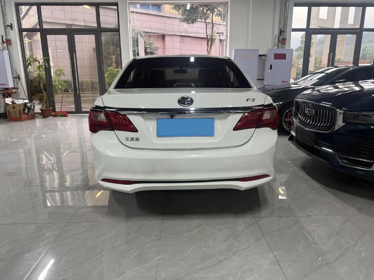 2018 BYD F3 1.5L 109HP L4 5MT,autocango,china used car exporter,china ev exporter,chinese used car exporter,chinese used ev exporter