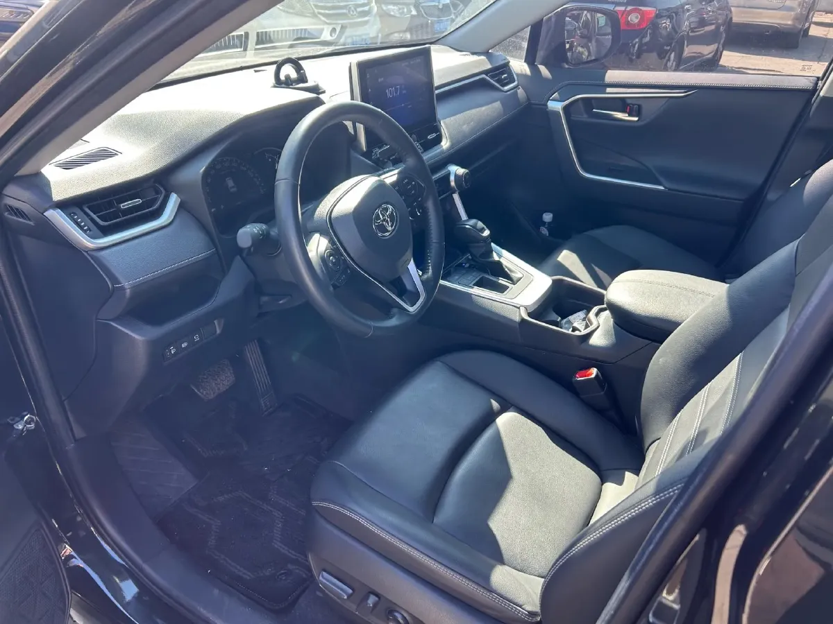 2022 Toyota RAV4 2.0L 171HP L4 CVT,autocango,china used car exporter,china ev exporter,chinese used car exporter,chinese used ev exporter