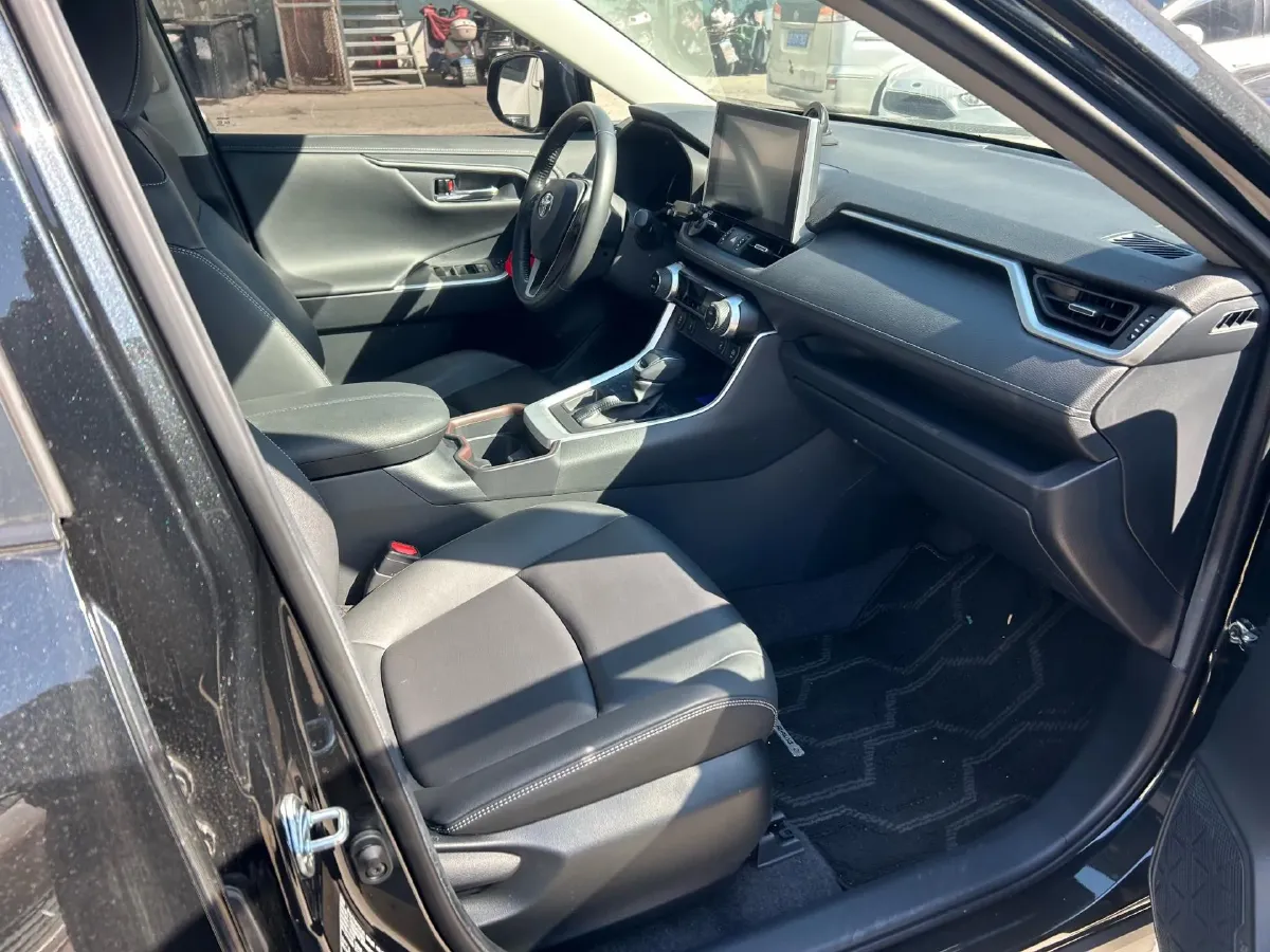 2022 Toyota RAV4 2.0L 171HP L4 CVT,autocango,china used car exporter,china ev exporter,chinese used car exporter,chinese used ev exporter
