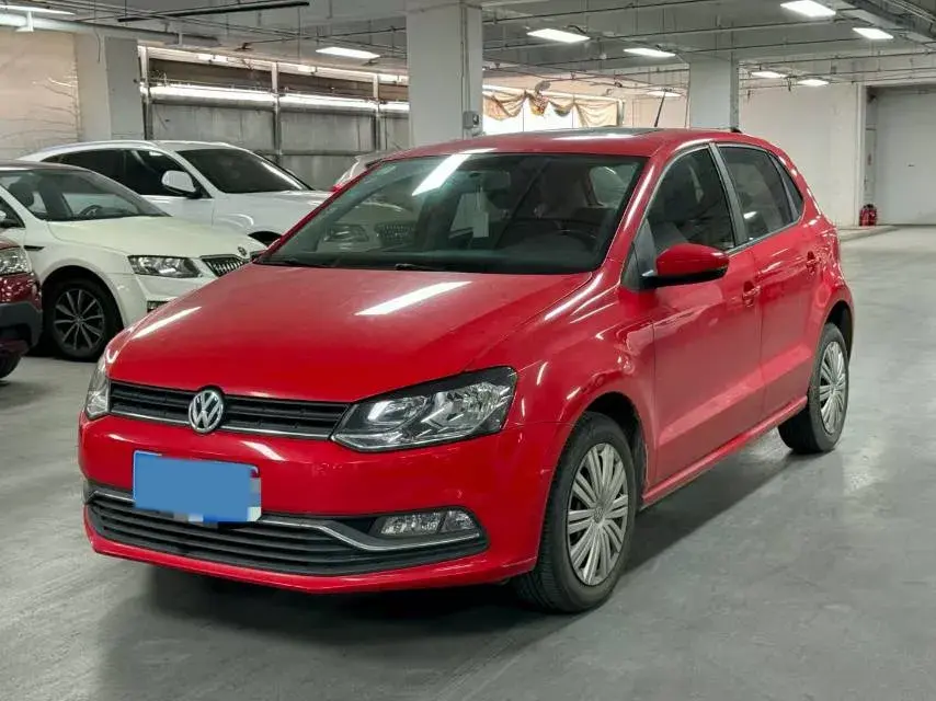 2016 Volkswagen Polo 1.6L 110HP L4 6AT