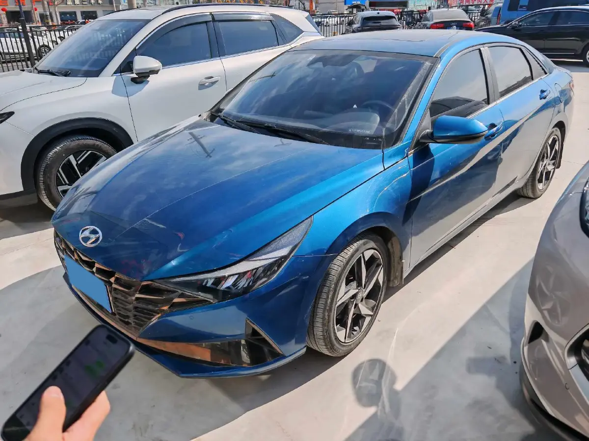 2021 Hyundai Elantra 1.5L 115HP L4 CVT