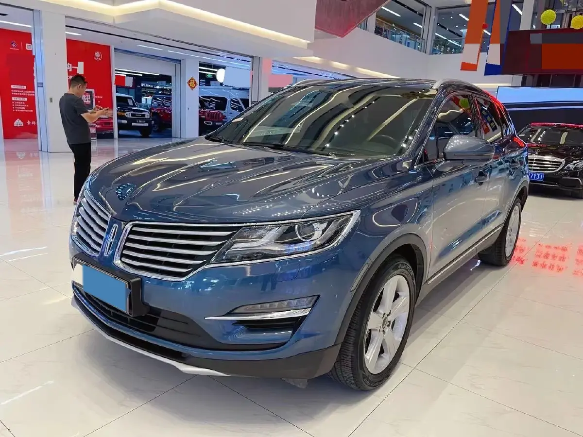 2018 Lincoln MKC 2.0T 203HP L4 6AT