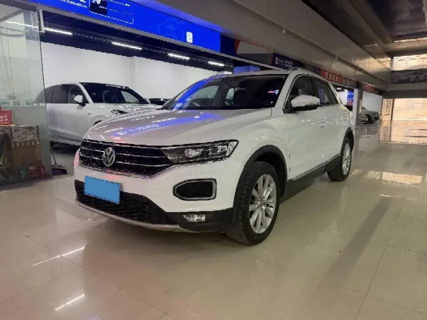 2020 Volkswagen T-Roc 1.4T 150HP L4 7DCT