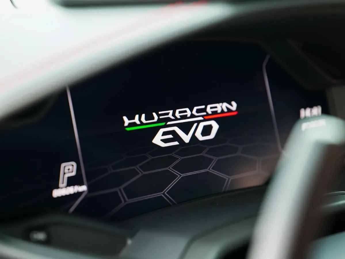 2019 Lamborghini Huracán 5.2L 640HP V10 7DCT,autocango,china used car exporter,china ev exporter,chinese used car exporter,chinese used ev exporter