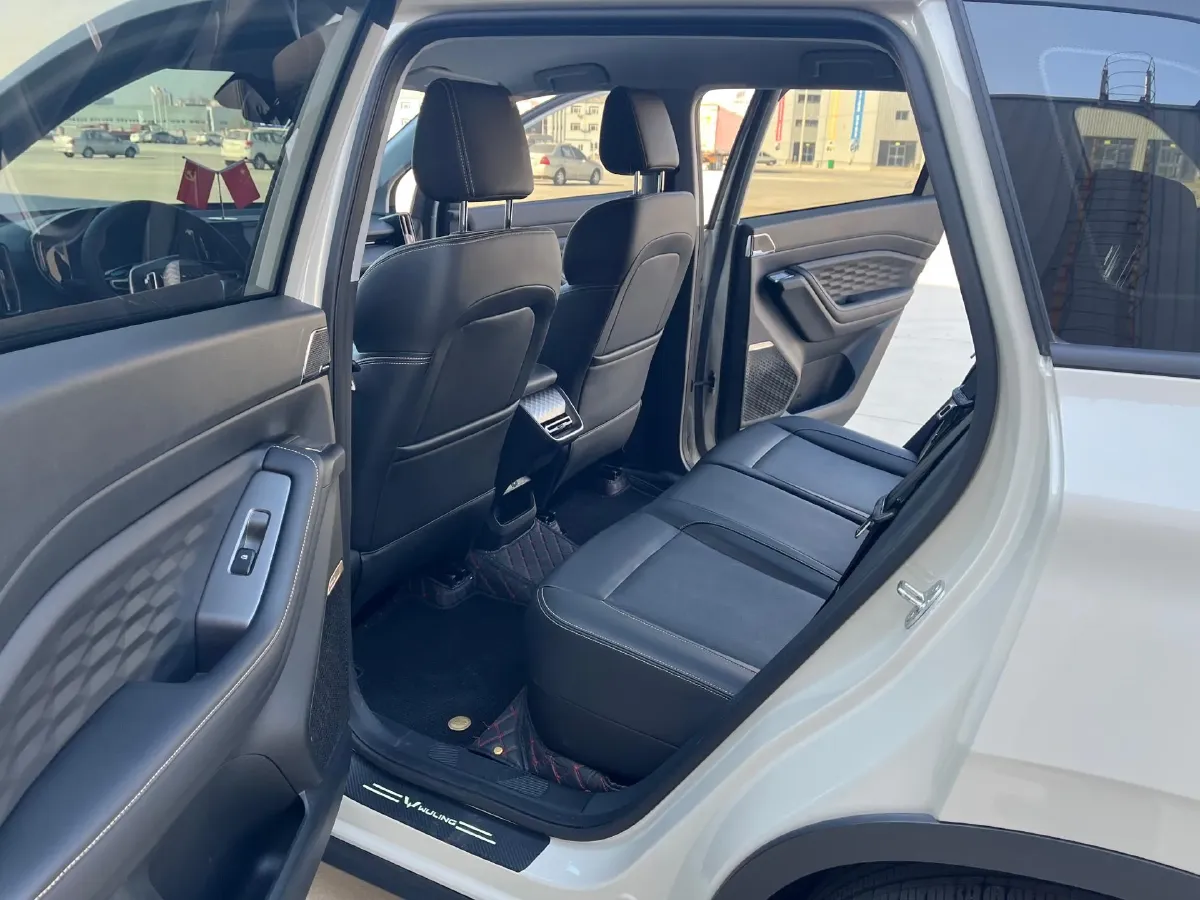 2023 WuLing XingYun 2.0L 136HP L4 1DHT Hybrid 1.8KWH,autocango,china used car exporter,china ev exporter,chinese used car exporter,chinese used ev exporter