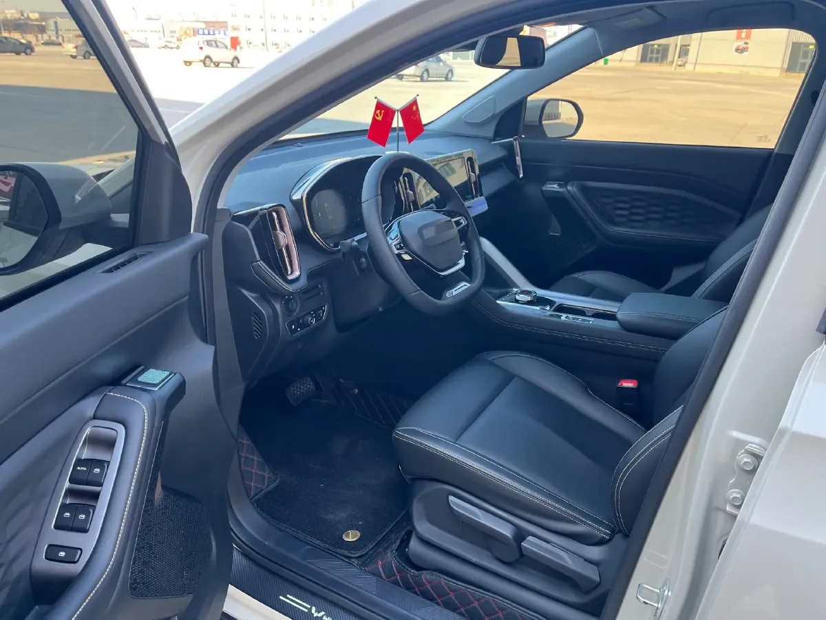 2023 WuLing XingYun 2.0L 136HP L4 1DHT Hybrid 1.8KWH,autocango,china used car exporter,china ev exporter,chinese used car exporter,chinese used ev exporter