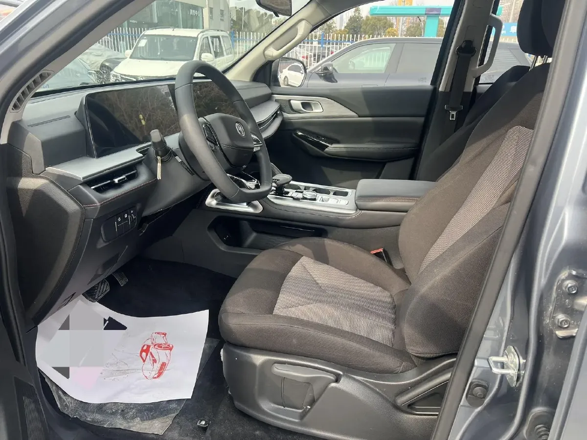 2023 ChangAn F70 Blue Whale 2.0T 233HP L4 8AT,autocango,china used car exporter,china ev exporter,chinese used car exporter,chinese used ev exporter