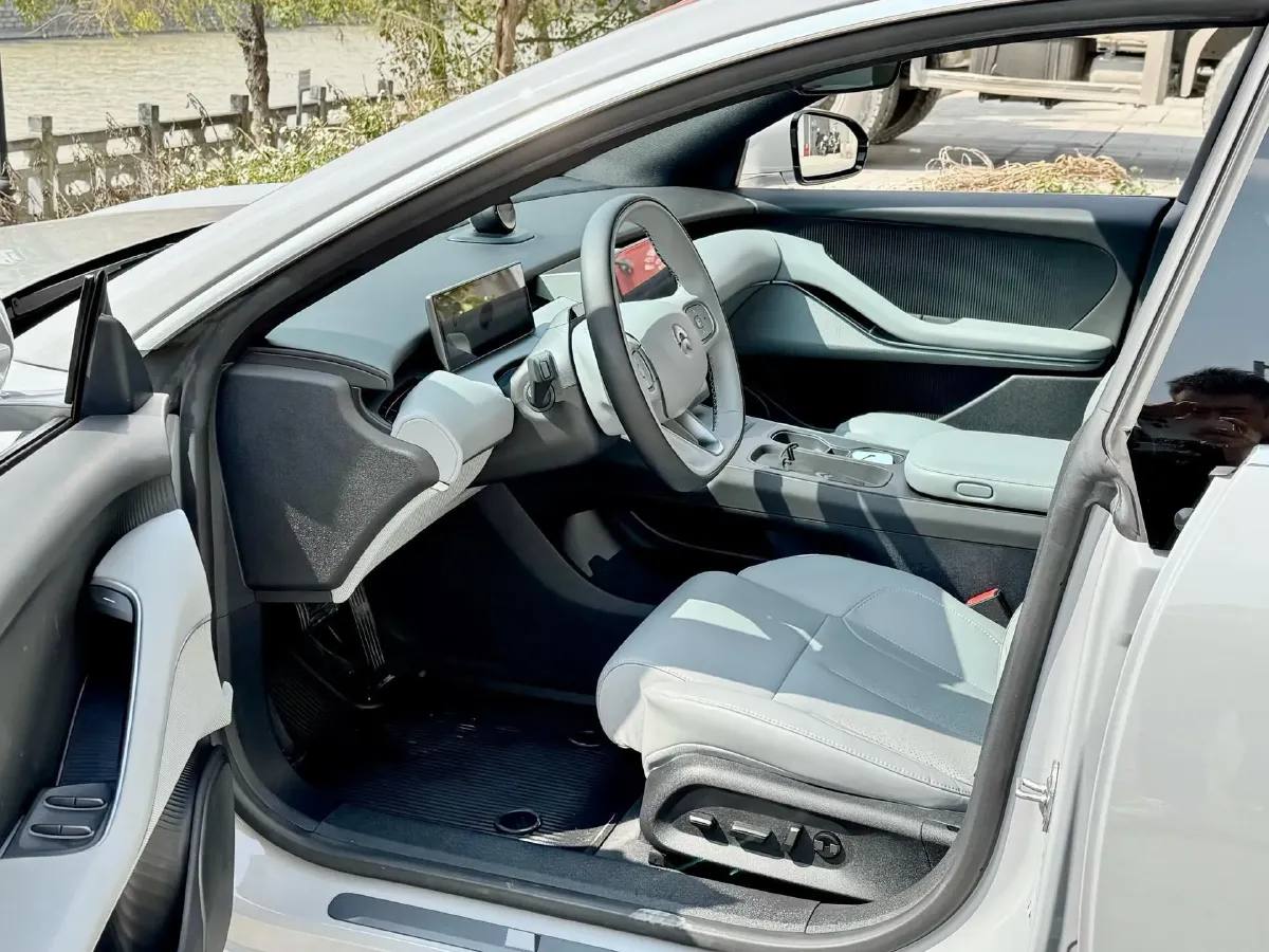 2022 JunTian HeiWuShi Youth 2.0T 203HP L4 6AT,autocango,china used car exporter,china ev exporter,chinese used car exporter,chinese used ev exporter