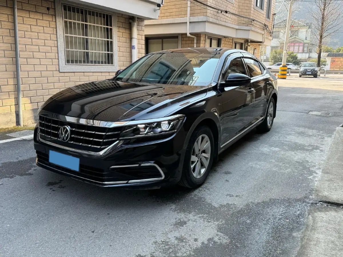2021 Volkswagen Passat 1.4T 150HP L4 7DCT