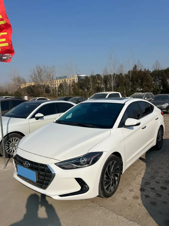 2019 Hyundai Elantra 1.5L 115HP L4 CVT