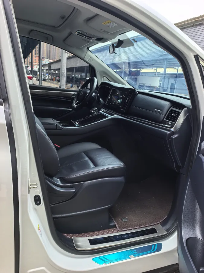 2021 GAC Trumpchi M8 2.0T 252HP L4 8AT,autocango,china used car exporter,china ev exporter,chinese used car exporter,chinese used ev exporter