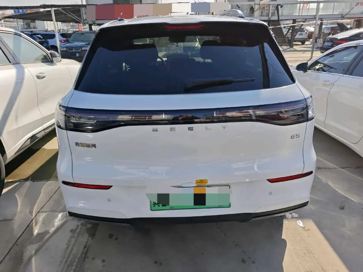 2024 LanDian E5 1.5L 110HP L4 E-CVT PHEV 17.52KWH,autocango,china used car exporter,china ev exporter,chinese used car exporter,chinese used ev exporter
