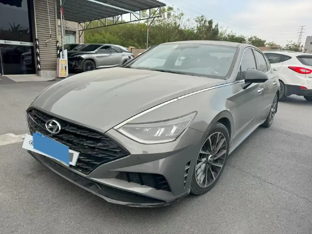 2020 Hyundai Sonata 2.0T 240HP L4 8AT