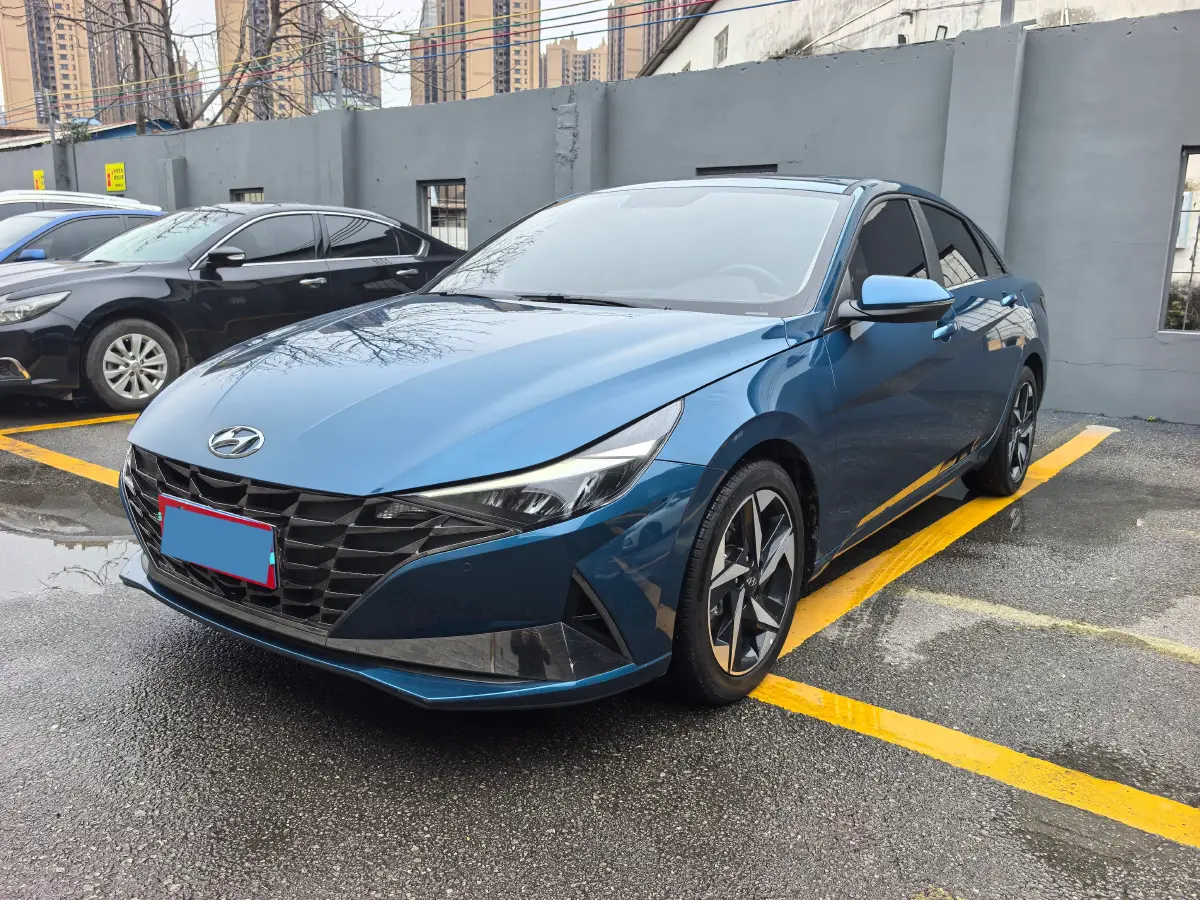 2022 Hyundai Elantra 1.5L 115HP L4 CVT