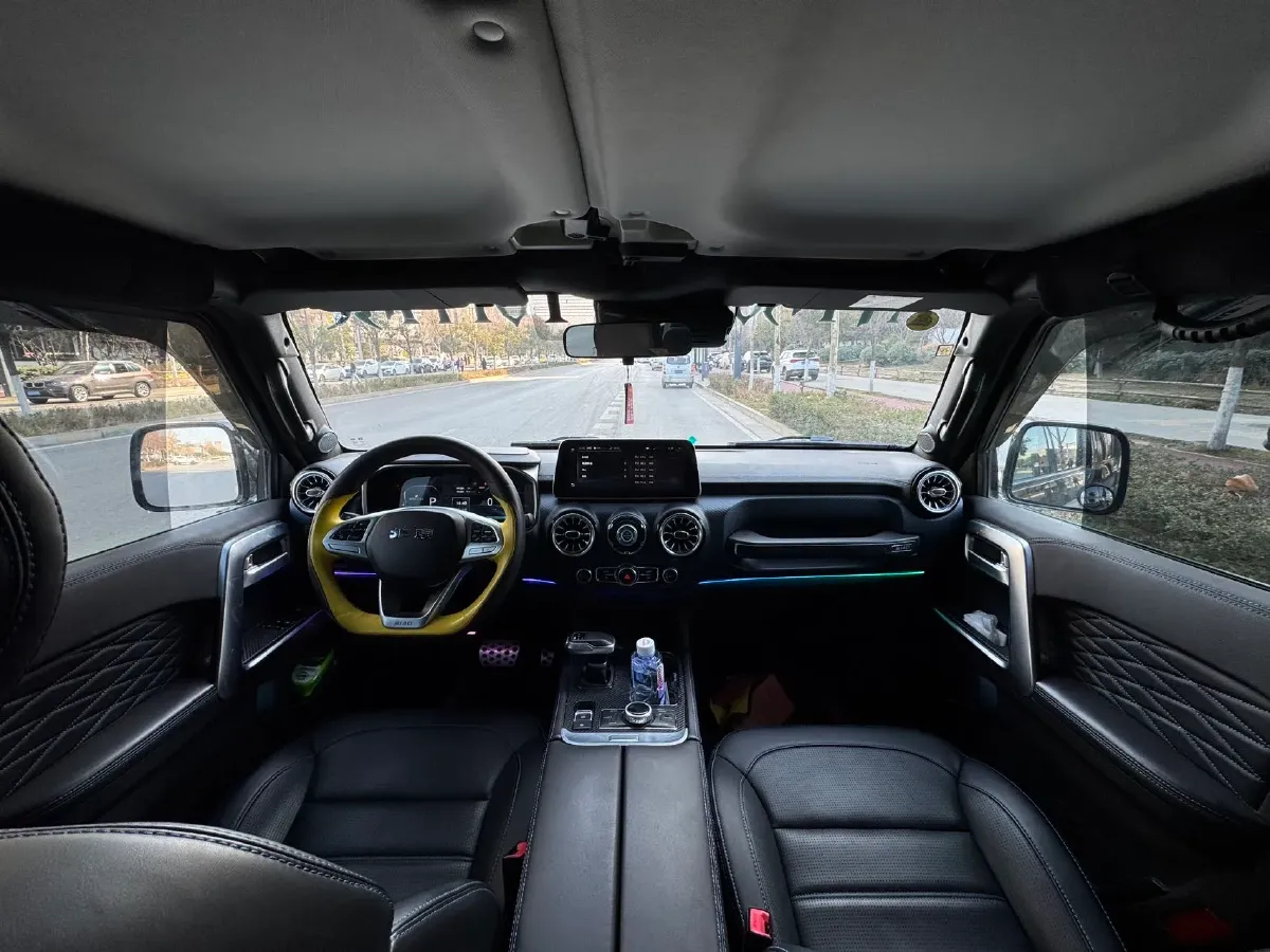 2022 Beijing BJ40 2.0T 224HP L4 8AT,autocango,china used car exporter,china ev exporter,chinese used car exporter,chinese used ev exporter