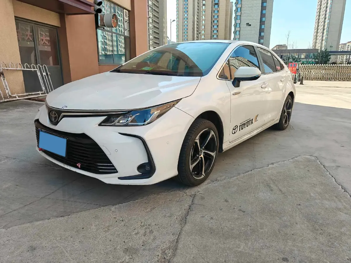 2019 Toyota Corolla 1.2T 116HP L4 CVT