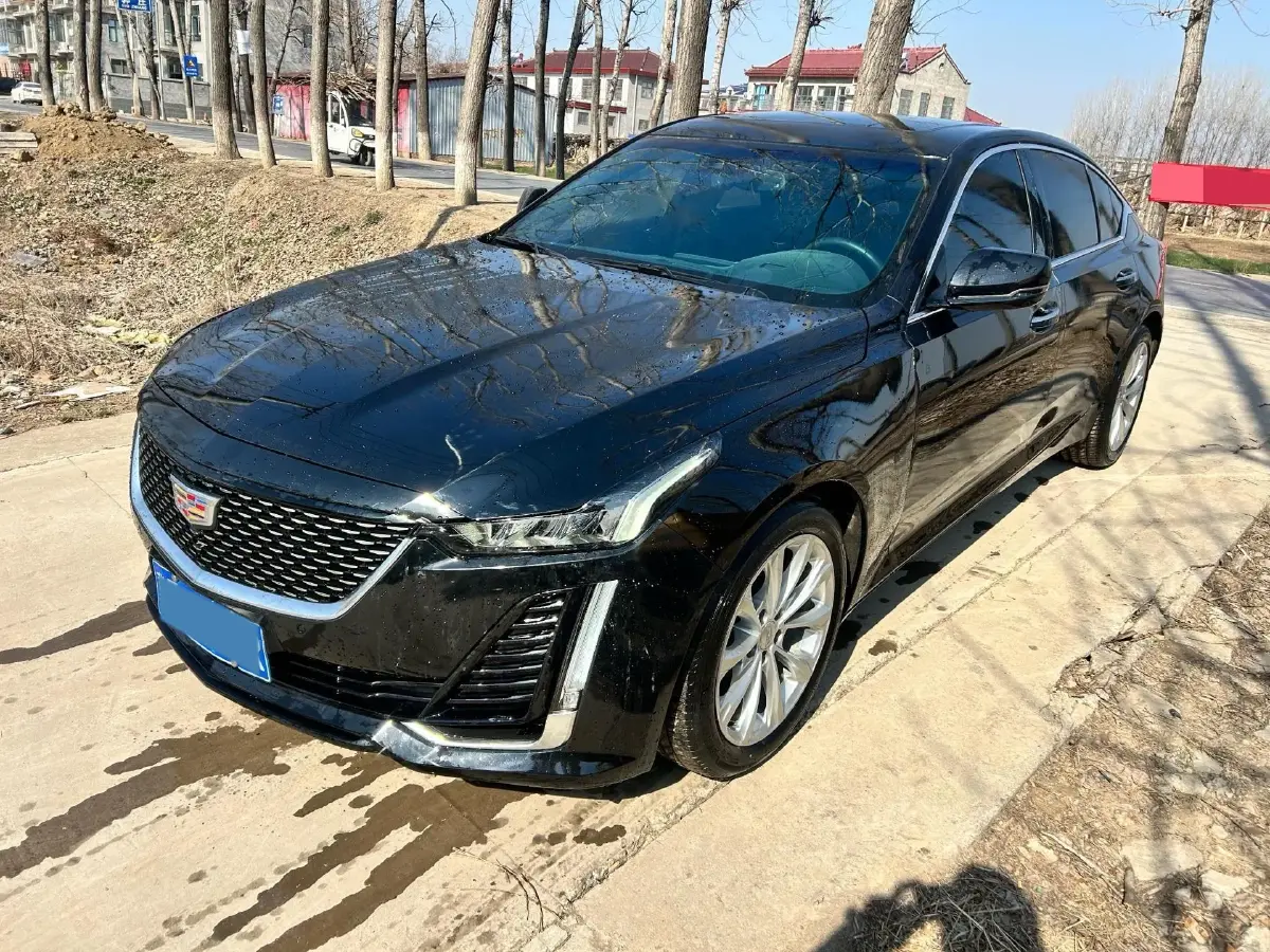 2023 Cadillac CT5 2.0T 237HP L4 10AT