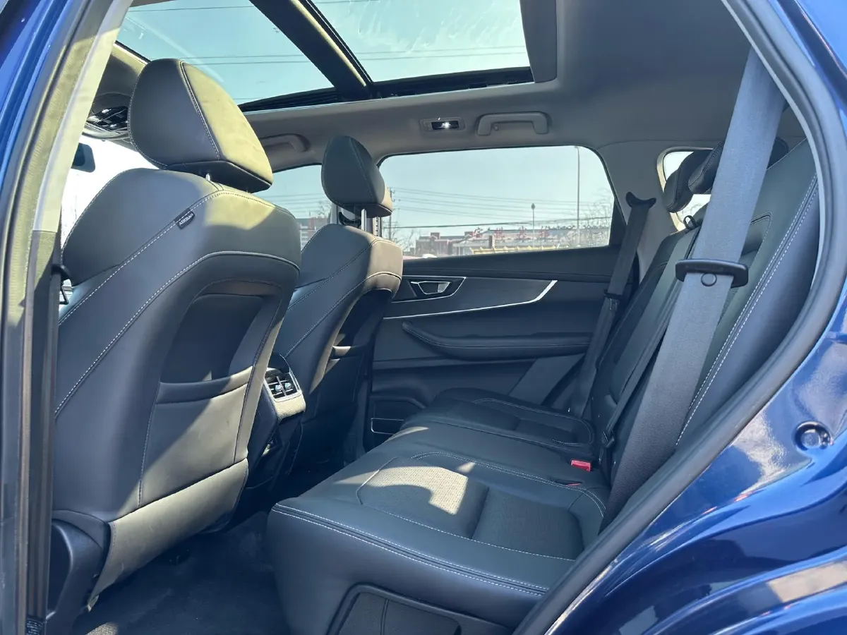 2020 Chery Tiggo 8 1.6T 197HP L4 7DCT,autocango,china used car exporter,china ev exporter,chinese used car exporter,chinese used ev exporter