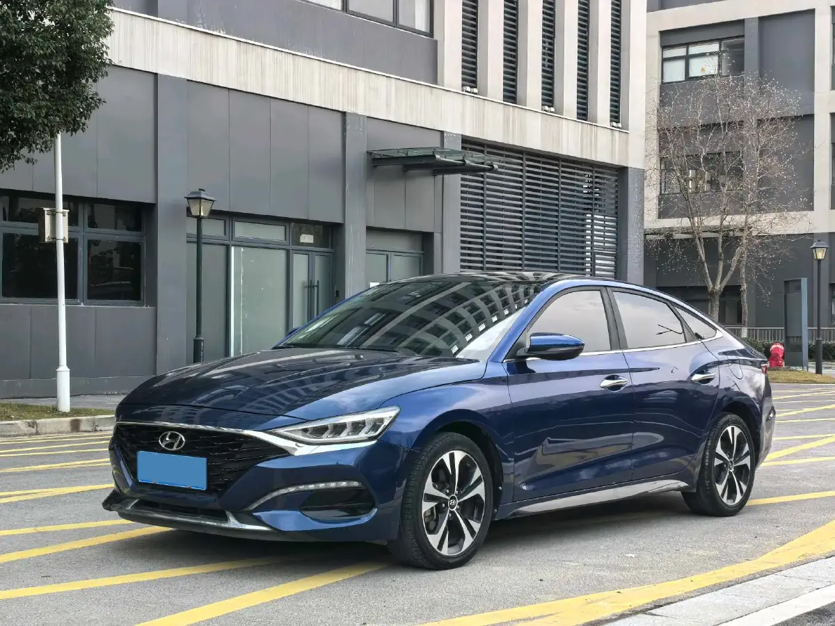 2021 Hyundai La Festa 1.6T 204HP L4 7DCT
