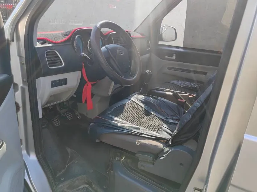 2018 Karry YouJin 1.5L 116HP L4 5MT,autocango,china used car exporter,china ev exporter,chinese used car exporter,chinese used ev exporter