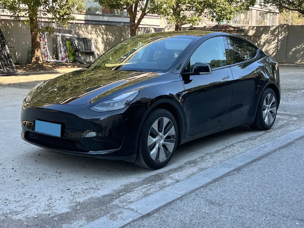 2022 Tesla Model Y BEV 60KWH
