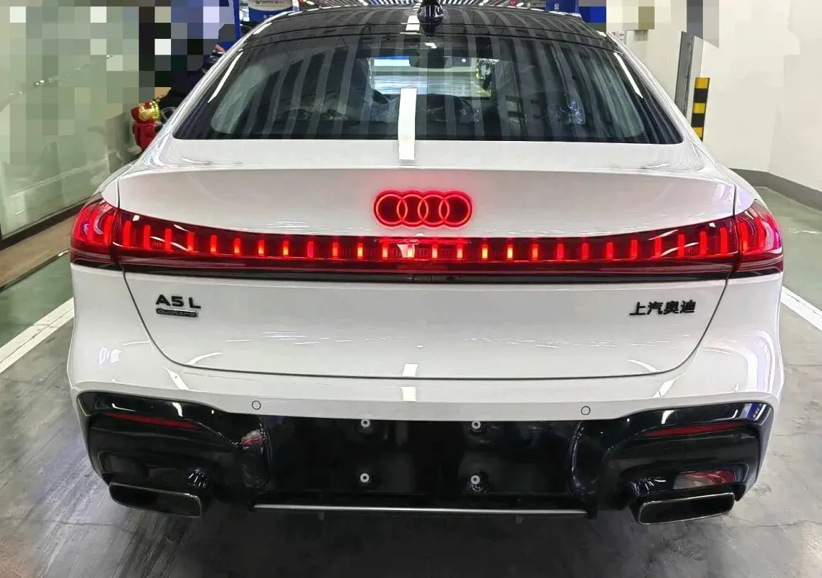 2026 Audi A5L 2.0T 204HP L4 7DCT,autocango,china used car exporter,china ev exporter,chinese used car exporter,chinese used ev exporter
