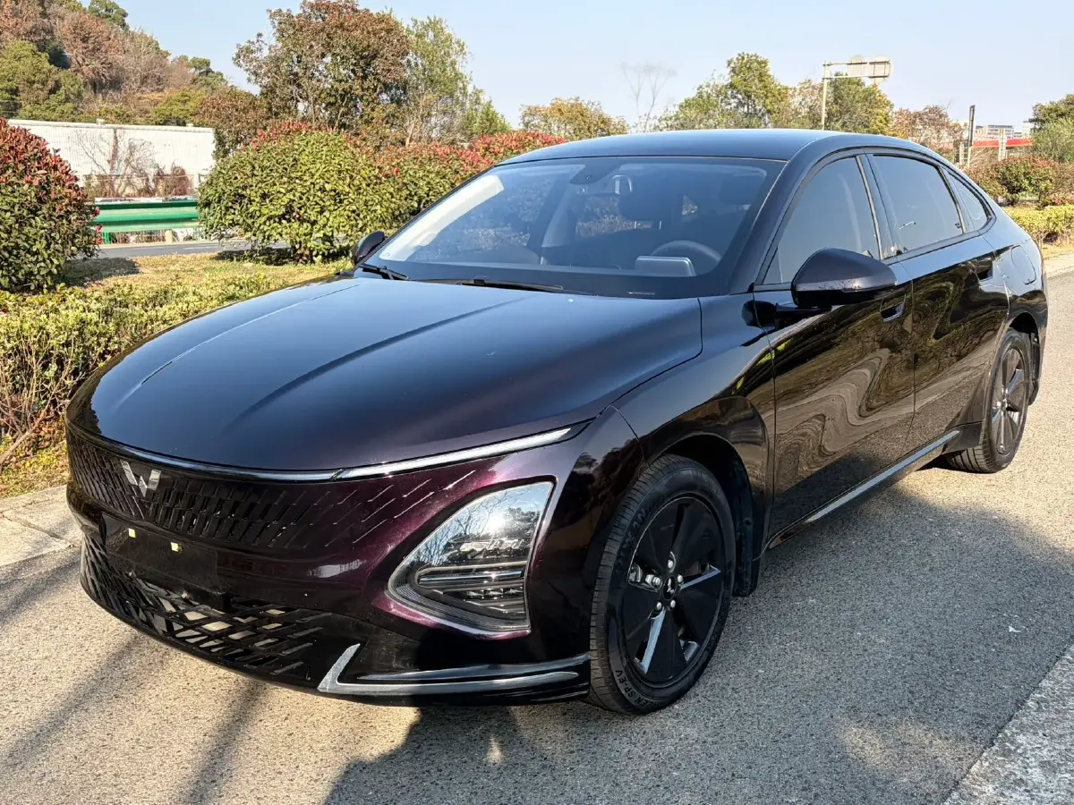 2023 WuLing XingGuang 1.5L 106HP L4 E-CVT PHEV 9.5KWH