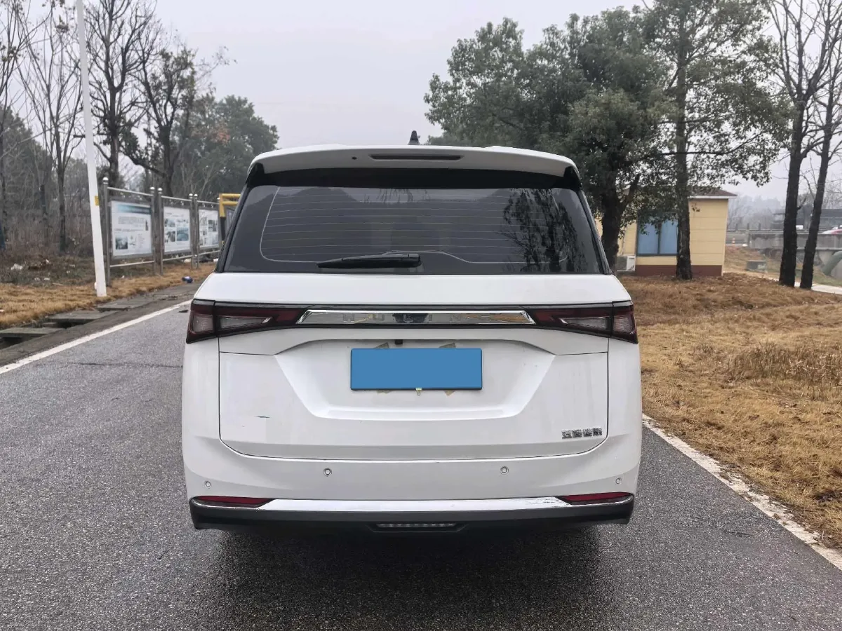 2022 Venucia T60 1.6L 126HP L4 CVT,autocango,china used car exporter,china ev exporter,chinese used car exporter,chinese used ev exporter