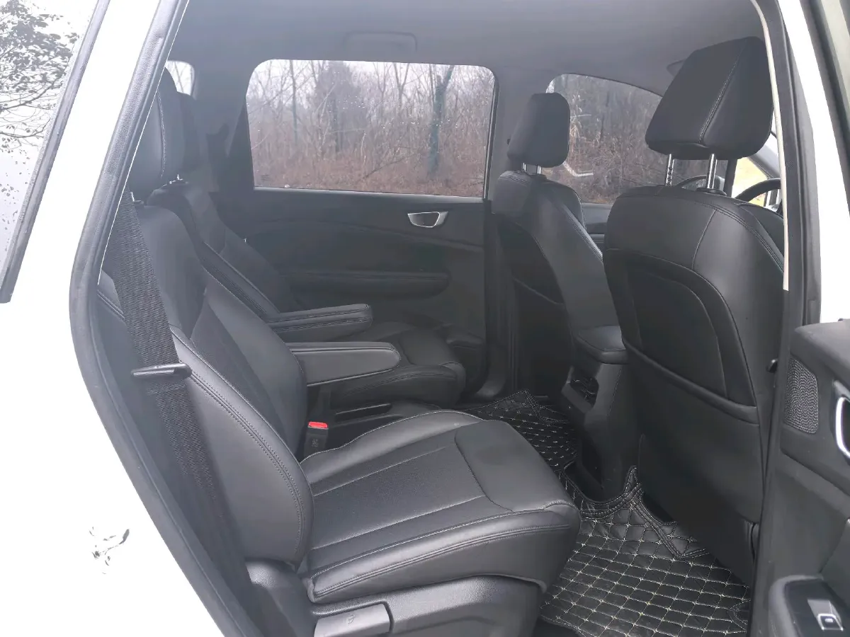 2022 Venucia T60 1.6L 126HP L4 CVT,autocango,china used car exporter,china ev exporter,chinese used car exporter,chinese used ev exporter