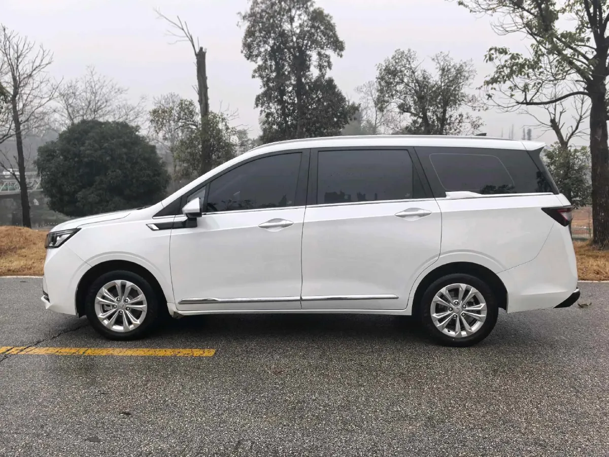 2022 Venucia T60 1.6L 126HP L4 CVT,autocango,china used car exporter,china ev exporter,chinese used car exporter,chinese used ev exporter