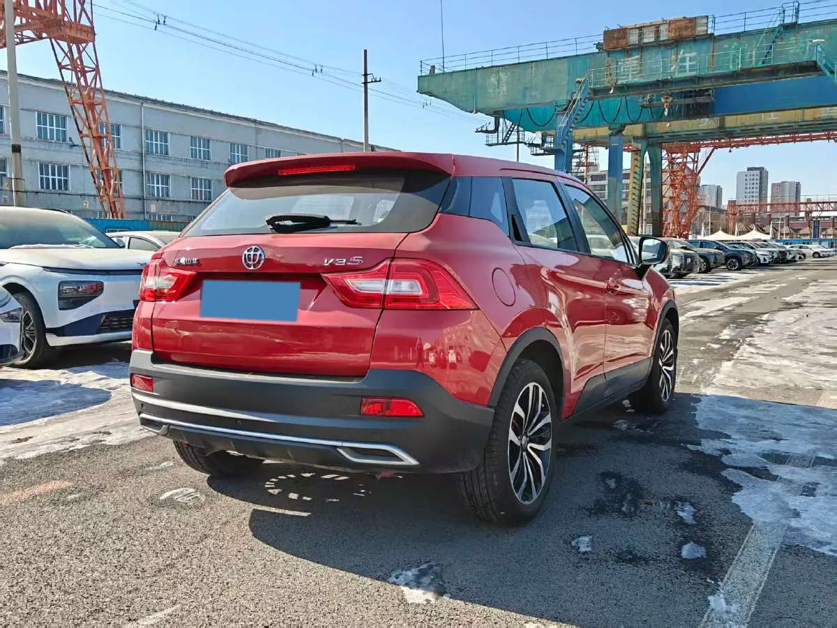 2017 Brilliance Auto V3 1.5T 150HP L4 5AT,autocango,china used car exporter,china ev exporter,chinese used car exporter,chinese used ev exporter