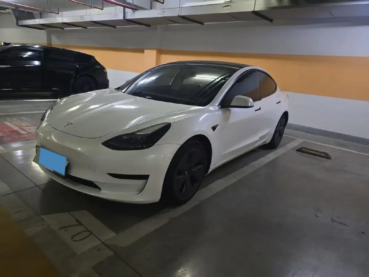 2022 Tesla Model 3 BEV 60KWH