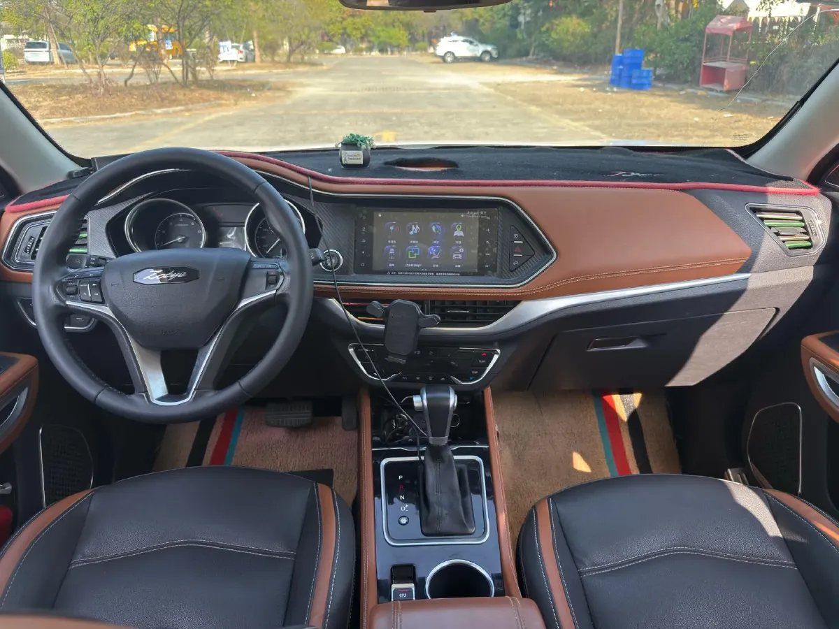 2017 Zotye T300 1.5T 144HP L4 5MT,autocango,china used car exporter,china ev exporter,chinese used car exporter,chinese used ev exporter