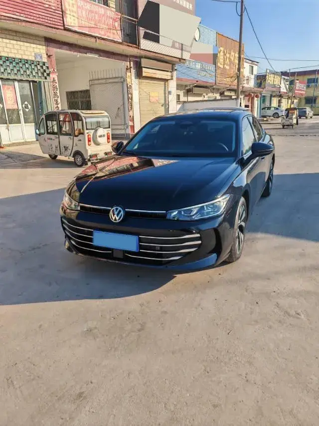 2025 Volkswagen Passat 2.0T 220HP L4 7DCT