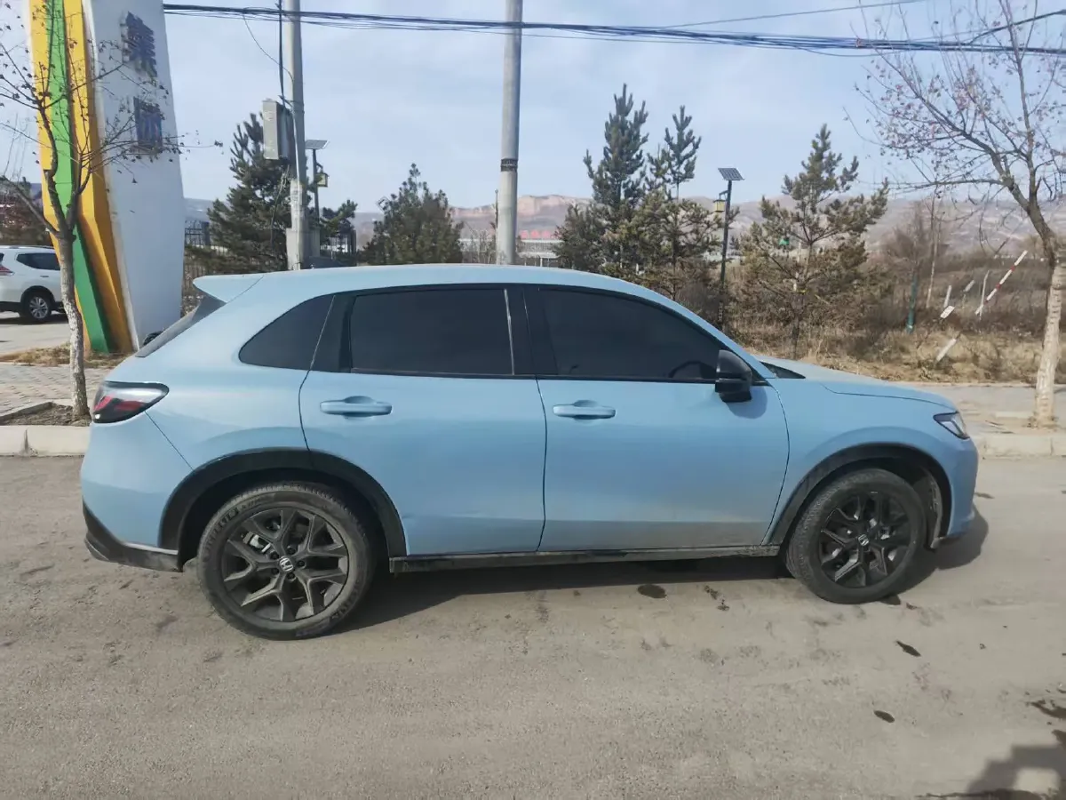 2023 Honda ZR-V 2.0L 143HP L4 E-CVT Hybrid,autocango,china used car exporter,china ev exporter,chinese used car exporter,chinese used ev exporter