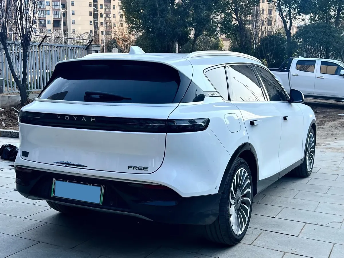 2022 Voyah FREE Range Extended 109HP REEV 33KWH,autocango,china used car exporter,china ev exporter,chinese used car exporter,chinese used ev exporter