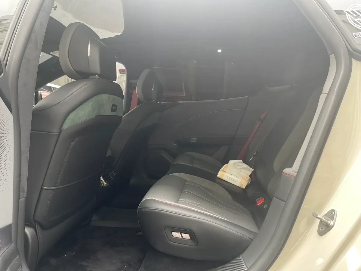 2025 Zeekr 007GT BEV 100.01KWH,autocango,china used car exporter,china ev exporter,chinese used car exporter,chinese used ev exporter