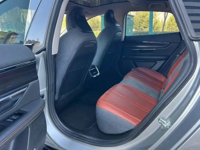 2022 Xpeng P7 BEV 60.2KWH,autocango,china used car exporter,china ev exporter,chinese used car exporter,chinese used ev exporter