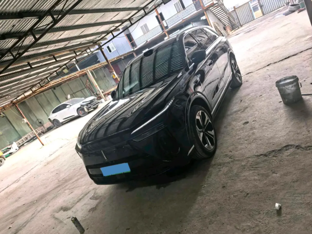 2025 WEY BlueMountain 1.5T 170HP L4 4DHT PHEV 44.5KWH