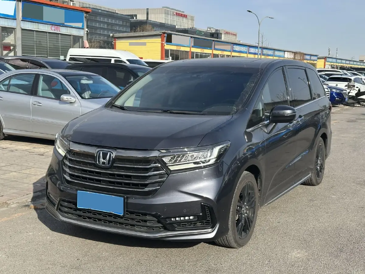 2022 Honda Odyssey 2.0L 146HP L4 E-CVT Hybrid