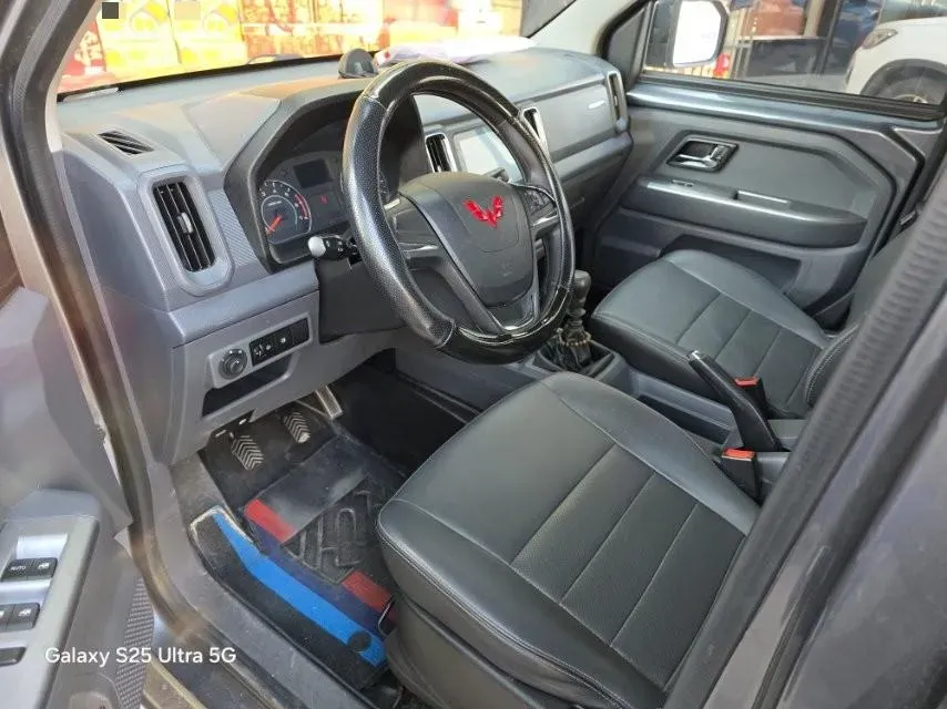 2021 WuLing ZhentTu 1.5L 99HP L4 5MT,autocango,china used car exporter,china ev exporter,chinese used car exporter,chinese used ev exporter