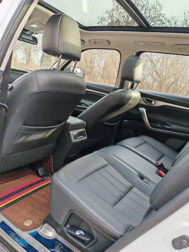 2019 ChangAn CS95 2.0T 233HP L4 6AT,autocango,china used car exporter,china ev exporter,chinese used car exporter,chinese used ev exporter