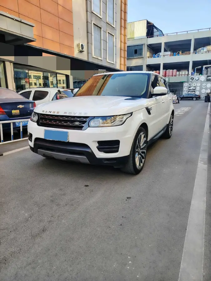 2016 Land Rover Range Rover Sport 2.0T 241HP L4 8AT