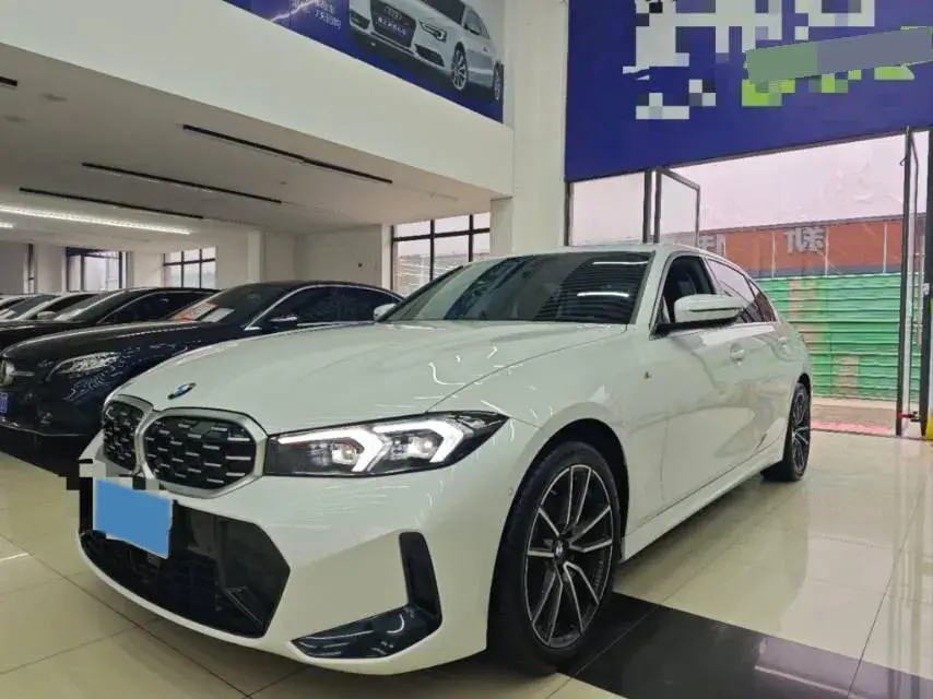 2025 BMW 3 Series 2.0T 184HP L4 8AT